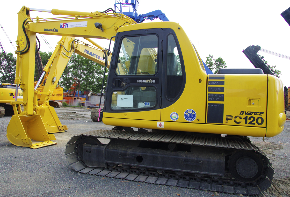 MÁY XÚC KOMATSU PC120